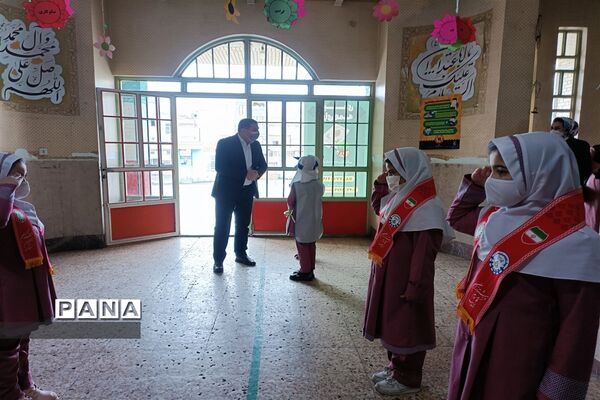 گرامیداشت هفته احسان و نیکوکاری در دبستان ۱۳ آبان شهرستان قدس