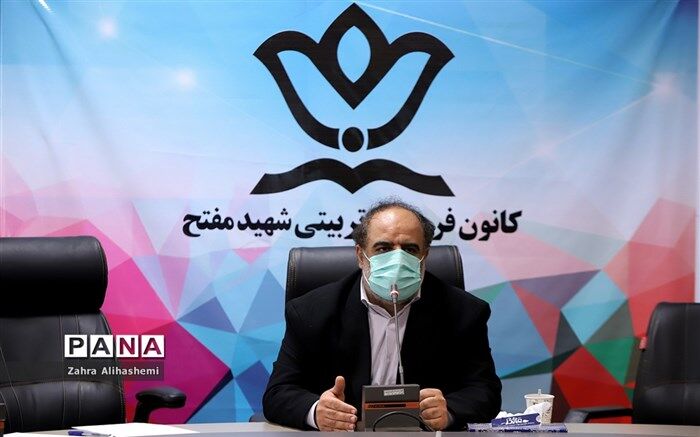 نمایندگان مجلس دانش‌آموزی عامل ارتباط دانش آموزان و مسئولین هستند