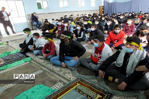 جشن تکلیف در مدرسه شهید علی تات شهر جوادآباد