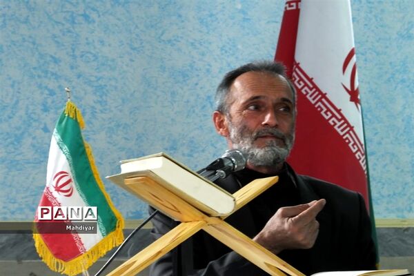 جشن تکلیف در مدرسه شهید علی تات شهر جوادآباد