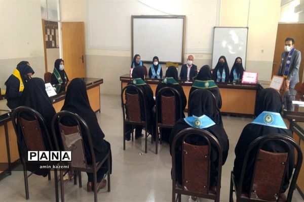 مناظره دانش‌آموزی پیشتازان داراب