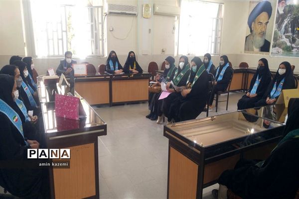 مناظره دانش‌آموزی پیشتازان داراب