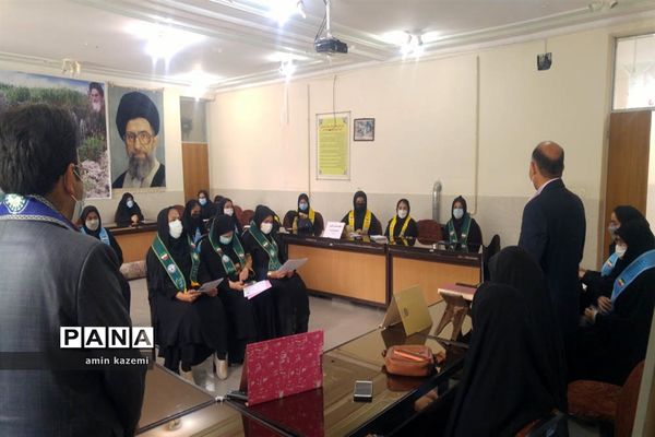 مناظره دانش‌آموزی پیشتازان داراب