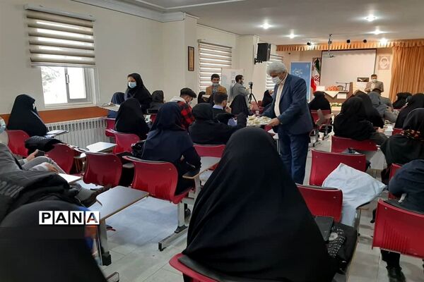 برگزاری دوره ضمن خدمت جهاد تبیین و سیر تربیت اسلامی دانش‌آموزان