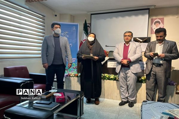 مراسم سپاس مربی در آموزش و پرورش رودهن