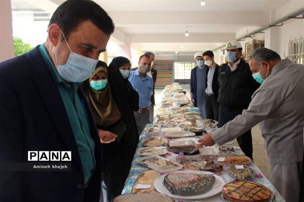 نمایشگاه آثار هنری دانش‌آموزان در بوشهر