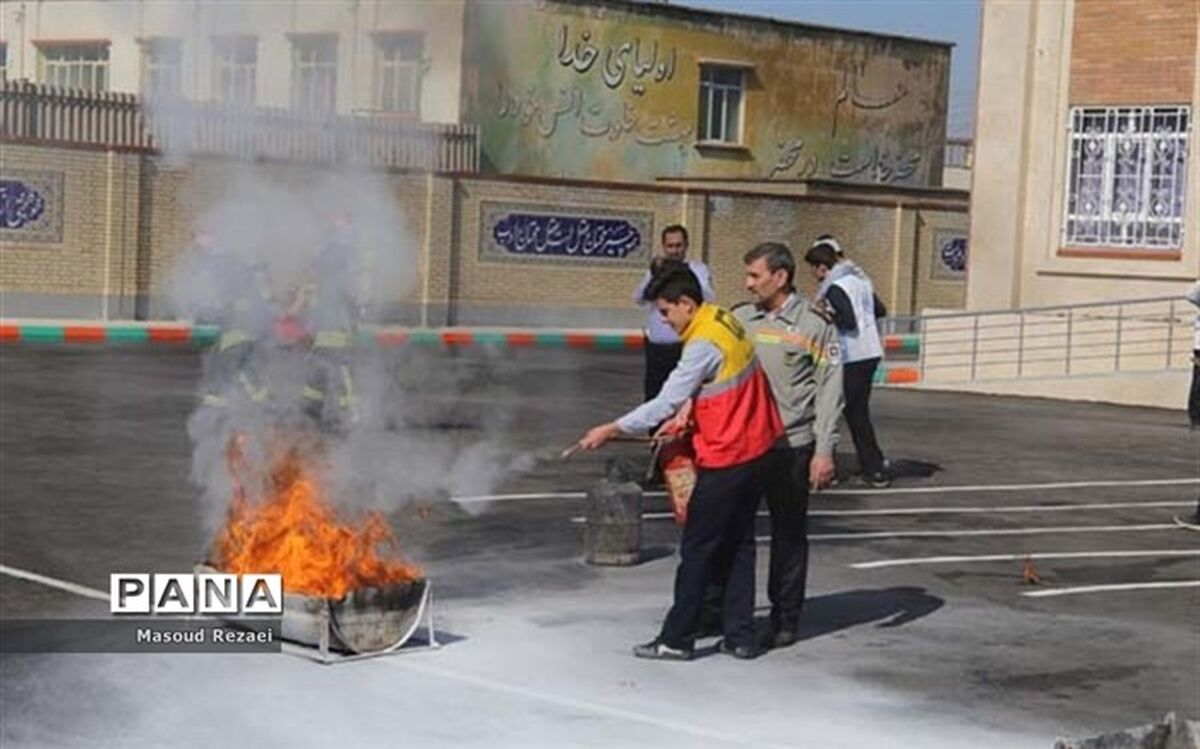 اجرای پویش «هر دانش‌آموز مراقب یک همکلاسی» برای چهارشنبه آخر سال