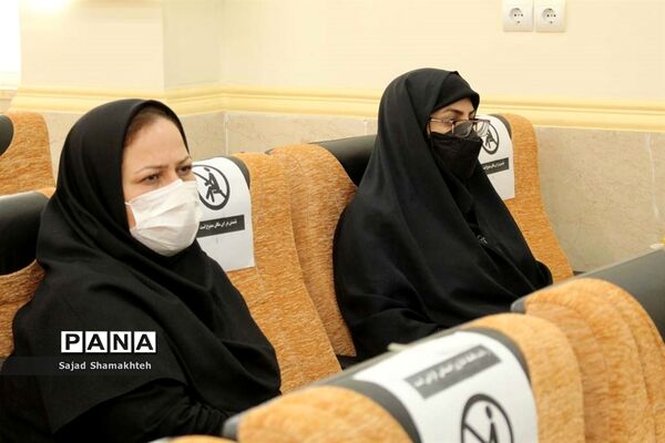 نشست معاون پارلمانی وزارت آموزش و پرورش با راهبران آموزشی استان در اهواز