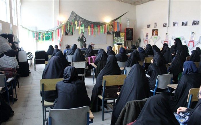 دومین یادواره شهدای آموزشگاه «بنت الهدی صدر» قم برگزار شد