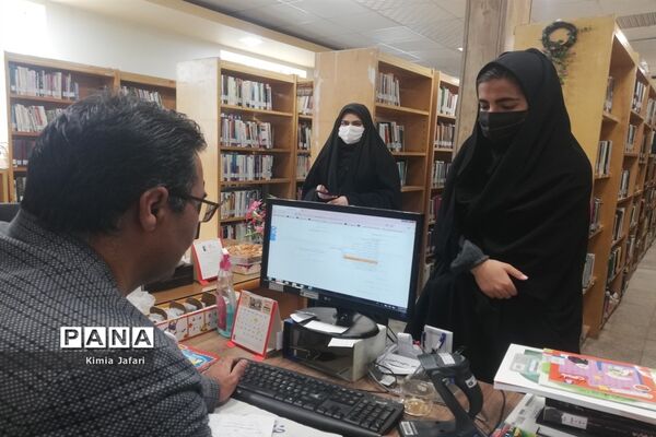 گردشگری اعضای هیات رئیسه دختران مجلس دانش‌آموزی کاشمر  در باغ دانایی