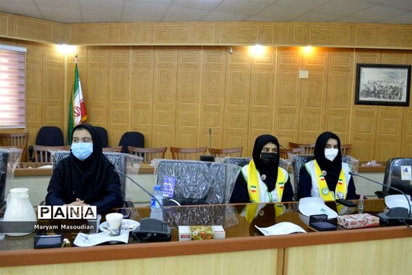 جلسه تشکل‌های دانش‌آموزی استان بوشهر با سرپرست معاونت پرورشی و فرهنگی وزارت آموزش و پرورش