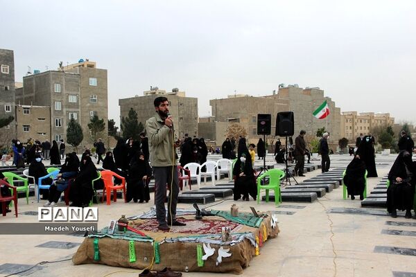مراسم بزرگ شهدا با عنوان "با این ستاره‌ها" در اسلامشهر