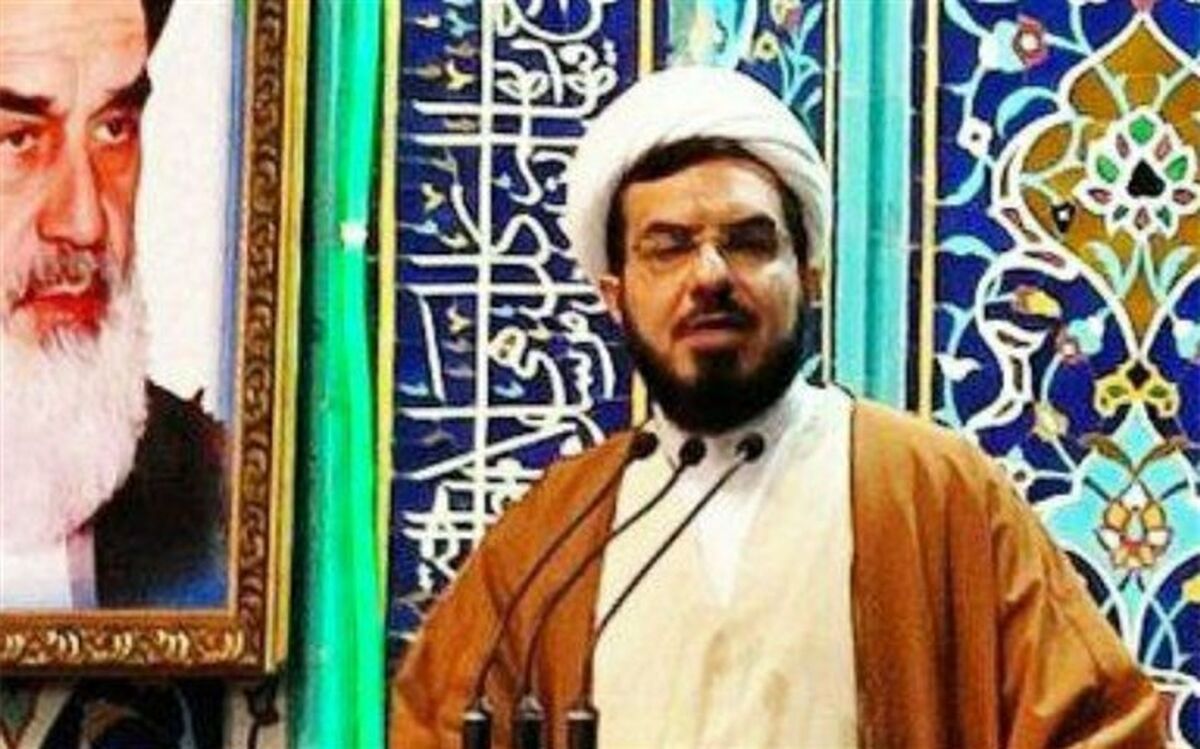 دشمن کمبودها و مشکلات را بزرگ جلوه می‌دهد