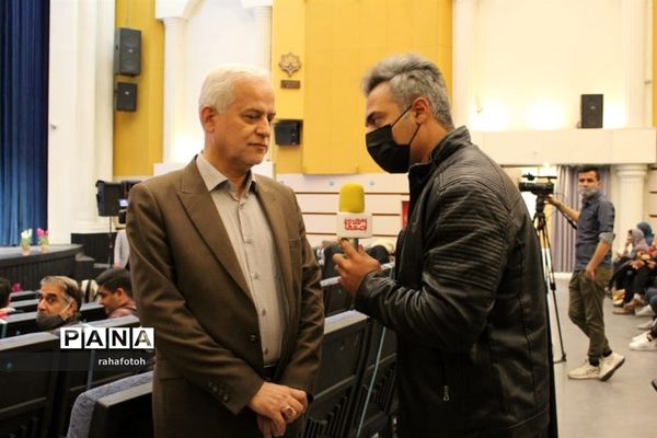 مراسم تجلیل از عوامل برنامه تلویزیونی نوجوانی به توان نو