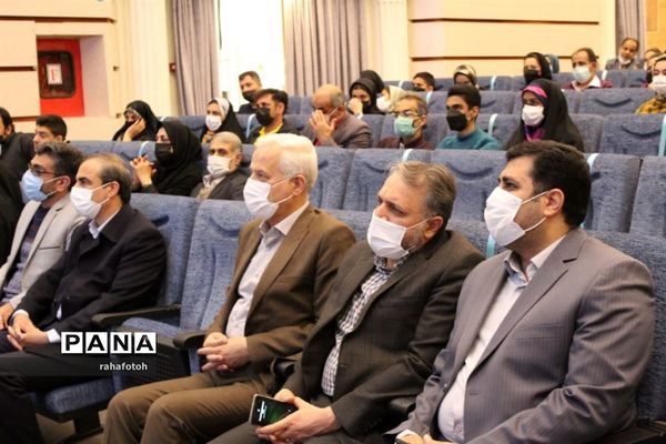 مراسم تجلیل از عوامل برنامه تلویزیونی نوجوانی به توان نو