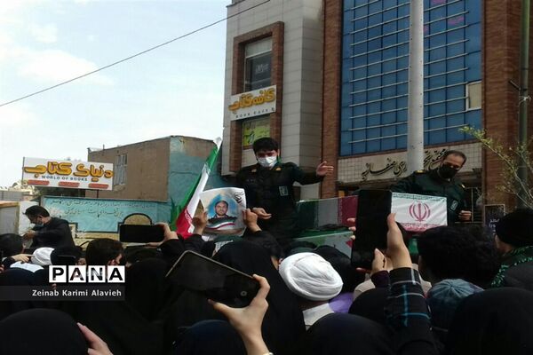 تشییع پیکر شهید مدافع حرم «احسان کربلایی پور» در قم