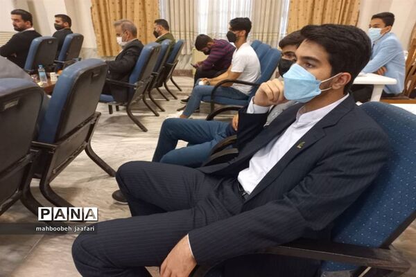 نشست وزیر آموزش و پرورش با فرهنگیان و دانش آموزان مازندران