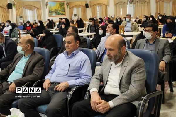 نشست وزیر آموزش و پرورش با فرهنگیان و دانش آموزان مازندران