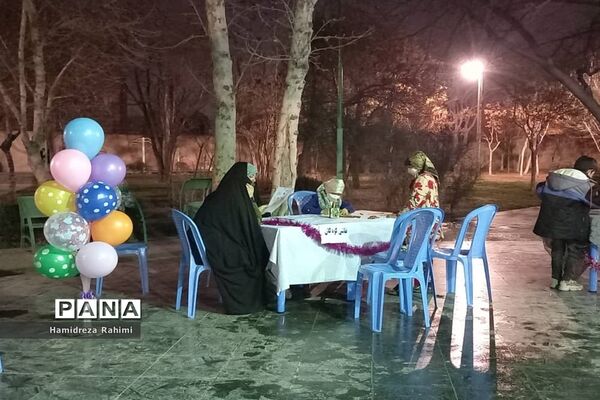 برگزاری غرفه‌های فرهنگی اجتماعی مهر ولایت در محله کیانشهر منطقه ۱۵