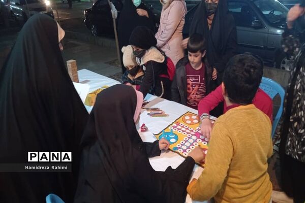 برگزاری غرفه‌های فرهنگی اجتماعی مهر ولایت در محله کیانشهر منطقه ۱۵