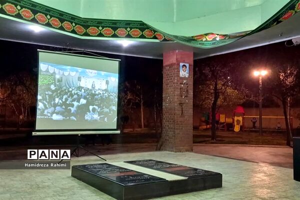 برگزاری غرفه‌های فرهنگی اجتماعی مهر ولایت در محله کیانشهر منطقه ۱۵