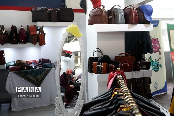 نمایشگاه زنان و تولید ملی