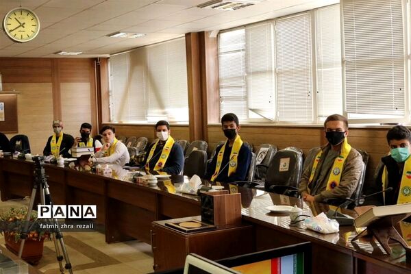 کارگاه آموزشی مجلس و شورای دانش‌آموزی ناحیه دو قزوین