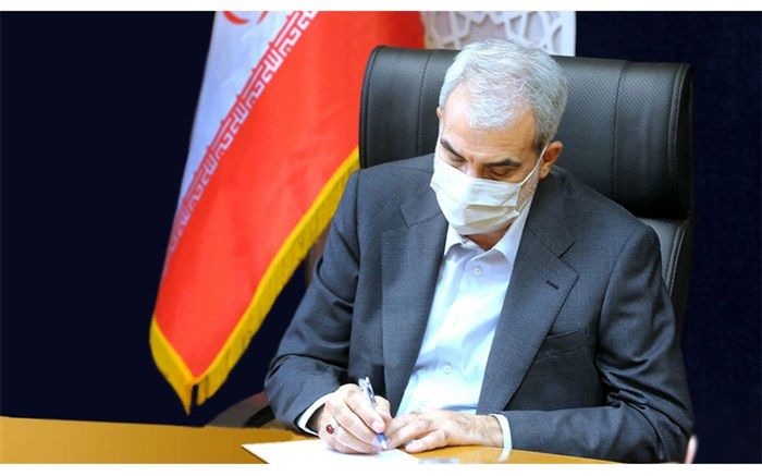 شهیدان مفهوم ایثار و از خود گذشتگی را برای جامعه به ارمغان می‌آورند