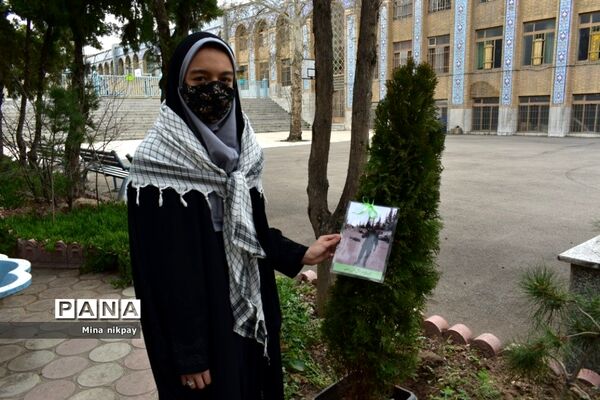 بزرگداشت شهدا در دبیرستان شاهد حجاب منطقه ۱۳