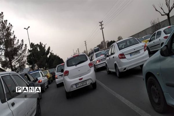 حال و هوای مراکز خرید در روزهای پایان سال در کرج