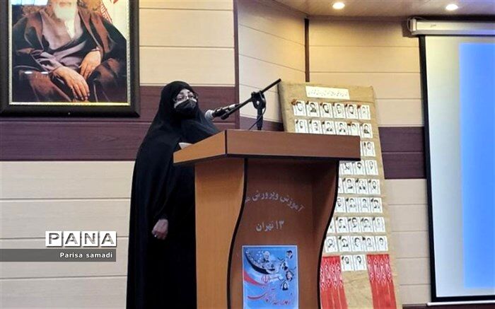 شهدا؛ دانش آموختگانِ دانشگاه بزرگ تعهد، ایمان و ایثار هستند