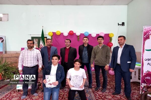 مراسم تجلیل از برترین‌های دانش‌آموزی آموزشگاه شاهد شهید کاظمی اسلامشهر
