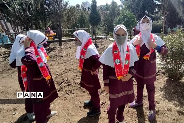 برگزاری آخرین جلسه شورای دانش‌آموزی دبستان حضرت زهرا(س)‌رودهن در سال ۱۴۰۰