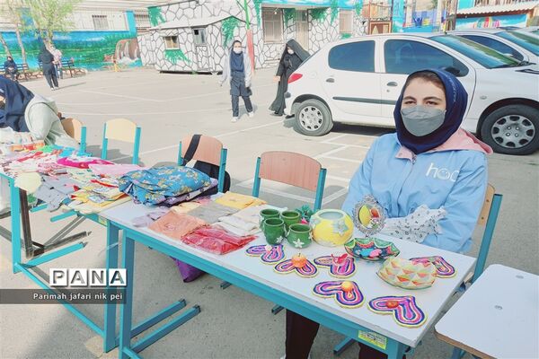 برگزاری بازارچه کسب و کار دانش‌آموزی در دبیرستان شهید زهره‌وند شهرستان قرچک