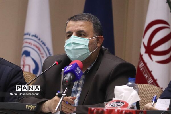 نشست خبری رئیس دانشگاه علوم‌ پزشکی تبریز