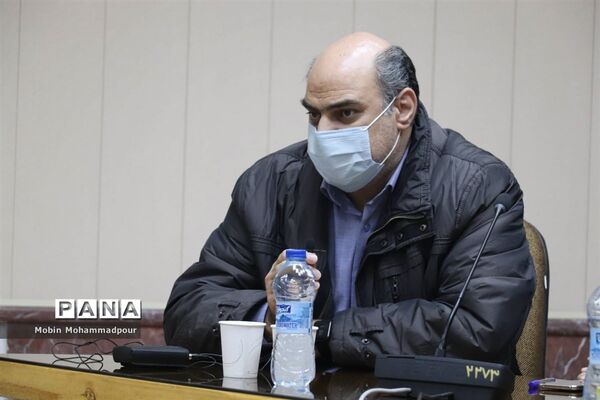 نشست خبری رئیس دانشگاه علوم‌ پزشکی تبریز