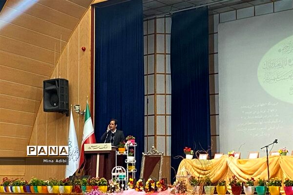 همایش مدیران مدارس ناحیه یک ری  با موضوع آشنایی با آموزش و پرورش ملل
