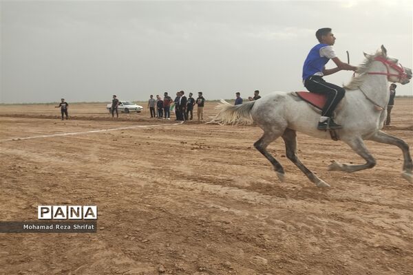 برگزاری اولین دوره مسابقات اسب‌سواری در شهرستان امیدیه