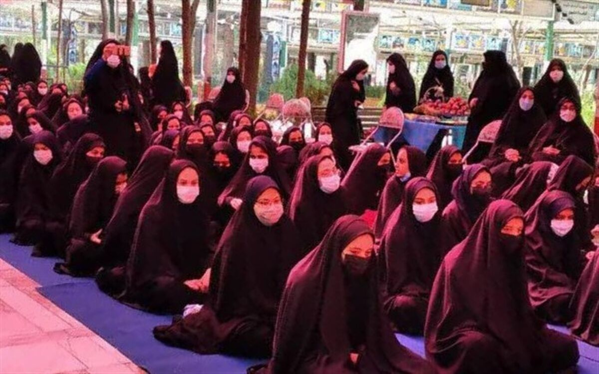 دانش‌آموزان هنرستان فدک قم به یاد شهید معماریان گرد هم آمدند