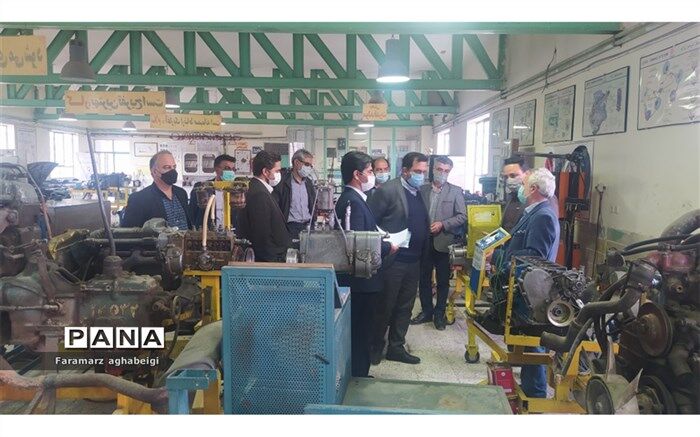 آموزش همراه با تولید در هنرستان‌های تربت حیدریه