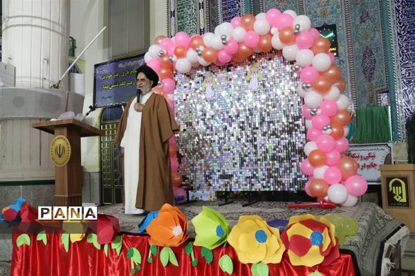 جشن تکلیف دانش‌آموزان دختر پایه سوم ابرکوه