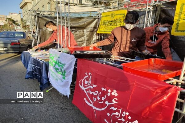 برپایی غرفه دانش‌آموزی به مناسبت نیمه شعبان