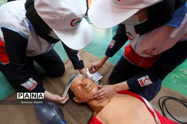 مانور عملیاتی امداد و نجات دانش‌آموزی طرح ملی دادرس