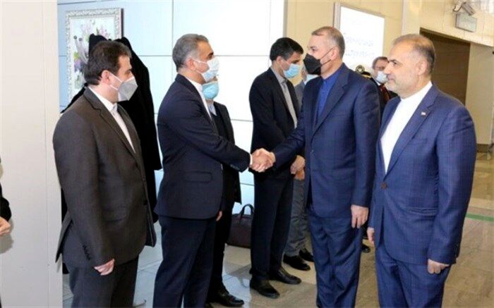 وزیر خارجه کشورمان وارد مسکو شد