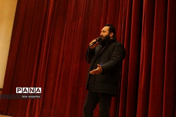 نشست بزرگداشت حکیم نظامی گنجوی در گلوگاه