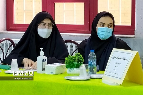 برگزاری مرحله ناحیه‌ای مناظره دانش‌آموزی دختران منتخبین ناحیه سه مشهد مقدس در دبیرستان آزادگان