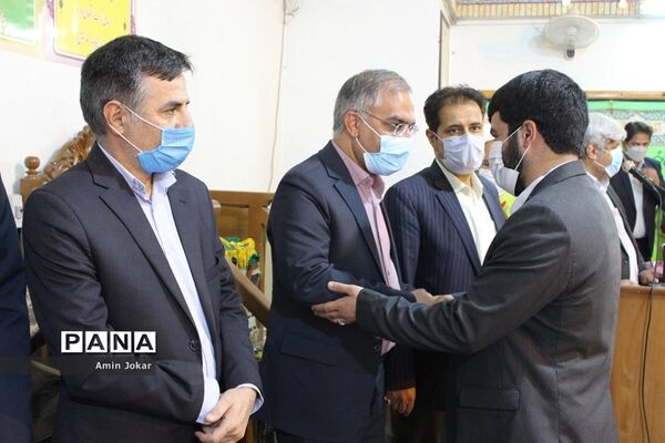 مراسم تکریم و معارفه روسای جدید و قدیم سازمان دانش‌آموزی فارس