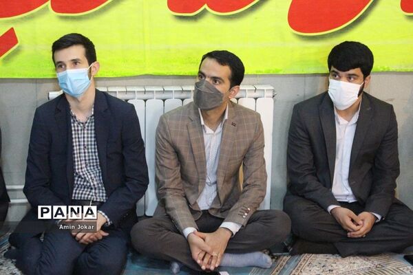 مراسم تکریم و معارفه روسای جدید و قدیم سازمان دانش‌آموزی فارس