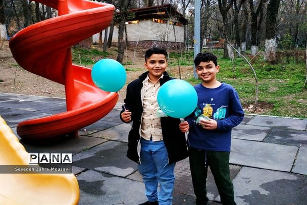 پویش «حال خوب» توسط دانش آموزان منطقه ۱۳ در بوستان قیطریه