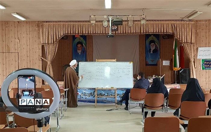 رویش‌های انقلاب اسلامی برای استکبار جهانی قابل تحمل نیست